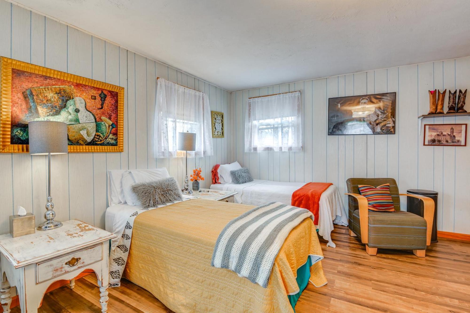 6 Mi To Downtown 70S-Themed Home In Nashville! Extérieur photo